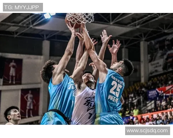 赛后分析:西安篮球队与深圳篮球队的战术对决与表现评估 赛后分析:西安篮球队与深圳篮球队的战术对决与表现评估