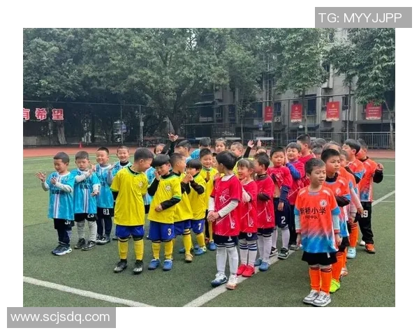 重庆足球队荣登足球配合排行榜第二名引发热议